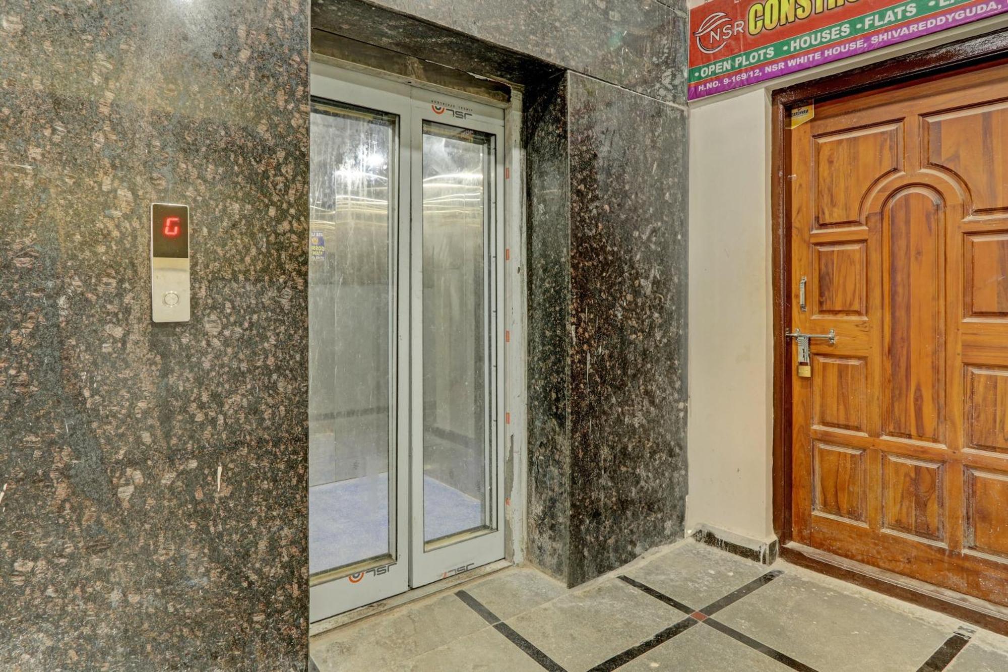 Hotel O Outer Inn Hyderabad Exterior foto